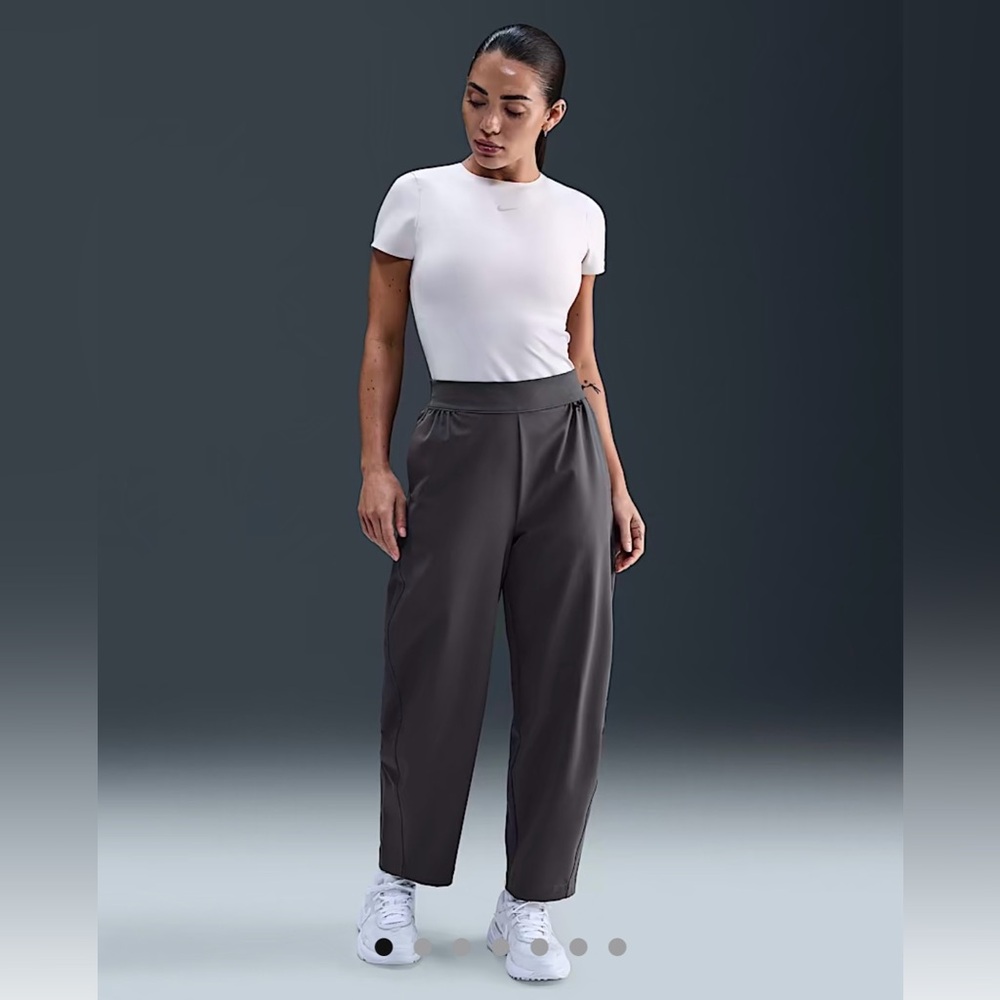 Nike 24.7 Women's Perfect stretch Dr-fit Charcoal Ankle Barrel Pants